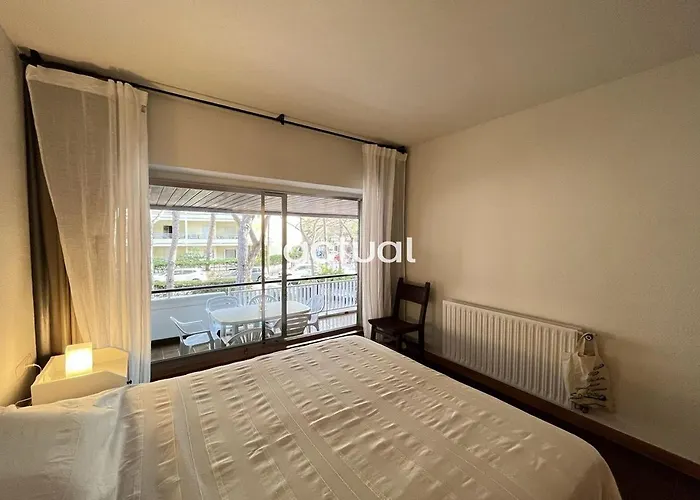 Athenea B1 Apartman *